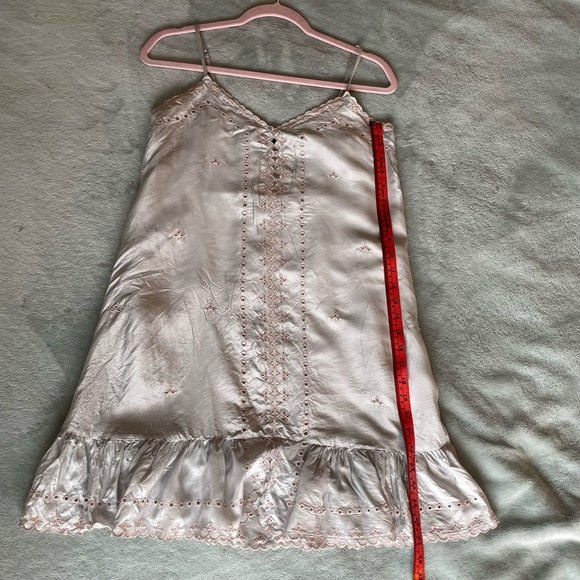 BCBG MaxAzaria xandra 100% Silk Short Casual Dress  in size 2 - Picture 12 of 12